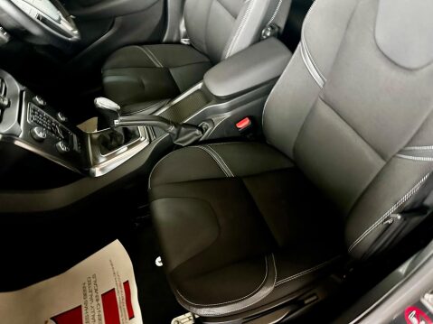 Volvo V40 1.6 D2 SE Euro 5 (s/s) 5dr 25