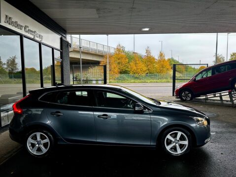 Volvo V40 1.6 D2 SE Euro 5 (s/s) 5dr 8