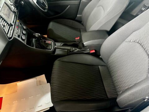 SEAT Leon 1.6 TDI SE Sport Tourer DSG Euro 6 (s/s) 5dr 25