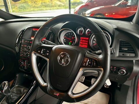 Vauxhall Astra GTC 2.0T VXR Euro 6 (s/s) 3dr 33