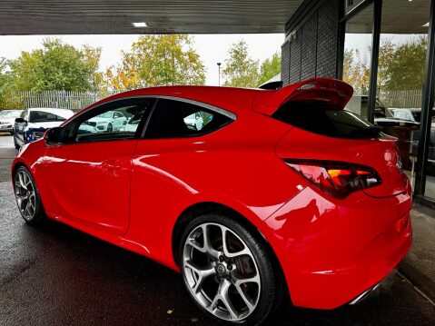 Vauxhall Astra GTC 2.0T VXR Euro 6 (s/s) 3dr 8