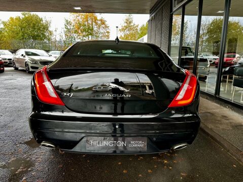 Jaguar XJ 3.0 V6 R-Sport Auto Euro 6 (s/s) 4dr 34