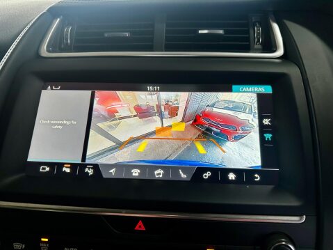 Jaguar E-Pace 2.0 D180 R-Dynamic SE Auto AWD Euro 6 (s/s) 5dr 17