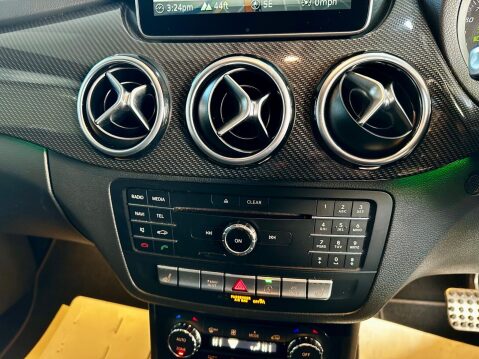 Mercedes-Benz B Class 2.1 B200d AMG Line (Premium) 7G-DCT Euro 6 (s/s) 5dr 33