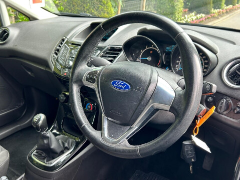 Ford Fiesta 1.25 Zetec Euro 5 5dr 12