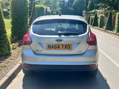 Ford Focus 1.0T EcoBoost Zetec Euro 5 (s/s) 5dr 6