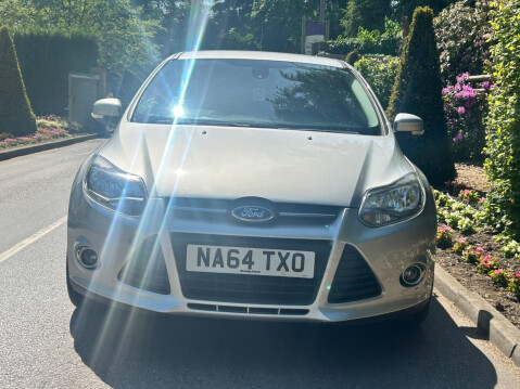 Ford Focus 1.0T EcoBoost Zetec Euro 5 (s/s) 5dr 7