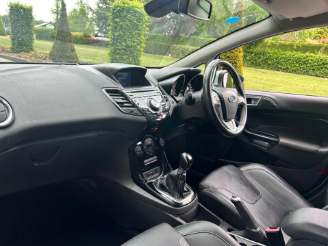 Ford Fiesta 1.0T EcoBoost Titanium Euro 6 (s/s) 5dr 24