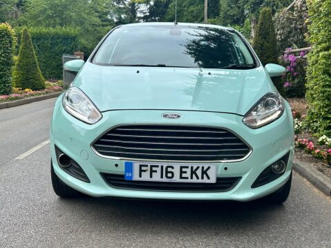 Ford Fiesta 1.0T EcoBoost Titanium Euro 6 (s/s) 5dr 8