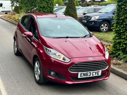 Ford Fiesta 1.0T EcoBoost Zetec Euro 5 (s/s) 5dr