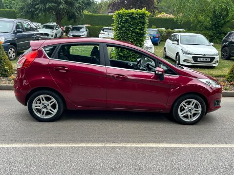 Ford Fiesta 1.0T EcoBoost Zetec Euro 5 (s/s) 5dr 4