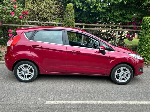 Ford Fiesta 1.0T EcoBoost Zetec Euro 5 (s/s) 5dr 10