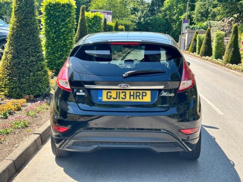 Ford Fiesta 1.0T EcoBoost Titanium Euro 5 (s/s) 5dr 6