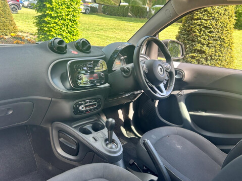 Smart Fortwo Coupe 1.0 Passion Twinamic Euro 6 (s/s) 2dr 21