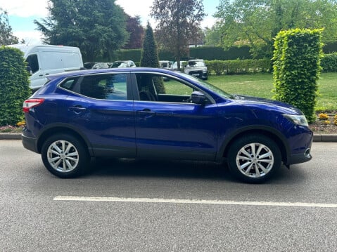 Nissan Qashqai 1.2 DIG-T Acenta 2WD Euro 6 (s/s) 5dr 5