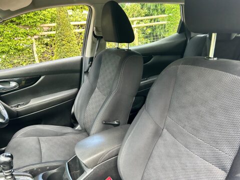 Nissan Qashqai 1.2 DIG-T Acenta 2WD Euro 6 (s/s) 5dr 18