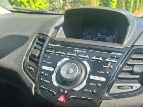 Ford Fiesta 1.0T EcoBoost Titanium Euro 6 (s/s) 5dr 13