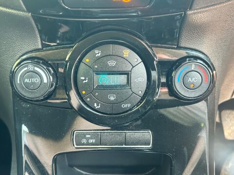 Ford Fiesta 1.0T EcoBoost Titanium Euro 6 (s/s) 5dr 18