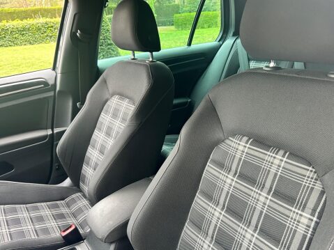 Volkswagen Golf 2.0 TDI BlueMotion Tech GTD DSG Euro 6 (s/s) 5dr 32