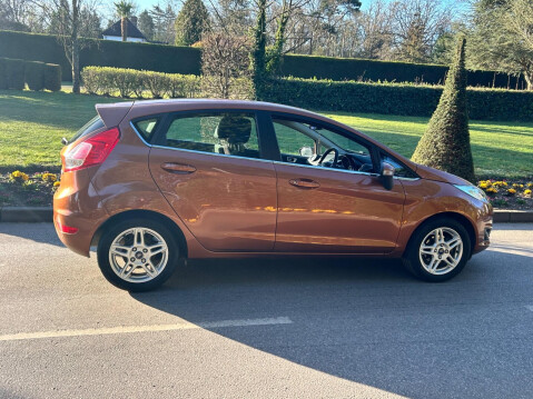 Ford Fiesta 1.0T EcoBoost Zetec Euro 5 (s/s) 5dr 4