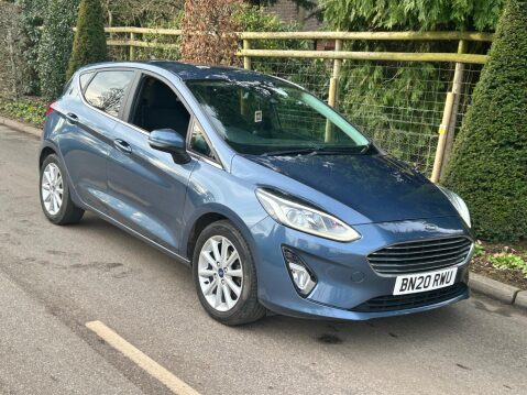 Ford Fiesta 1.0T EcoBoost Titanium Euro 6 (s/s) 5dr 12