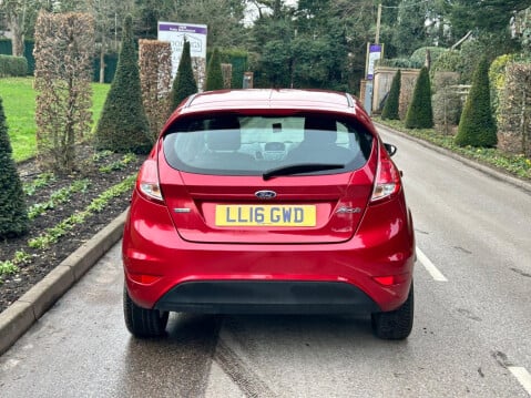 Ford Fiesta 1.0T EcoBoost Zetec Euro 6 (s/s) 5dr 3