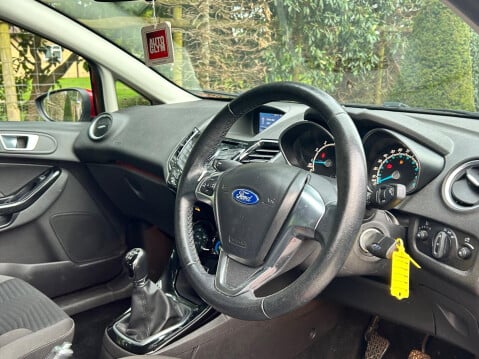 Ford Fiesta 1.0T EcoBoost Zetec Euro 6 (s/s) 5dr 16