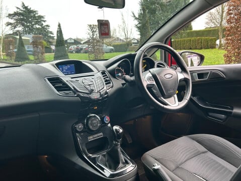 Ford Fiesta 1.0T EcoBoost Zetec Euro 6 (s/s) 5dr 24