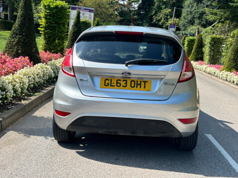 Ford Fiesta 1.0T EcoBoost Titanium Euro 5 (s/s) 5dr 4