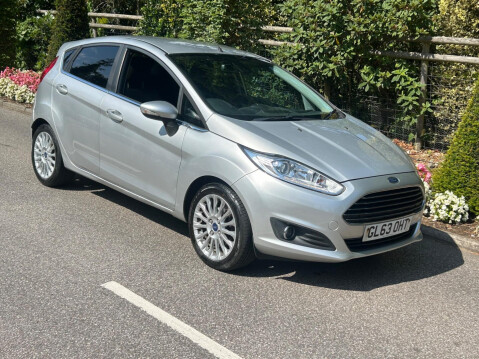Ford Fiesta 1.0T EcoBoost Titanium Euro 5 (s/s) 5dr 8