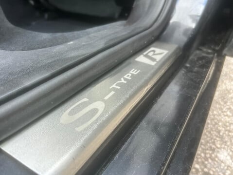 Jaguar S-Type 4.2 V8 R 4dr 15