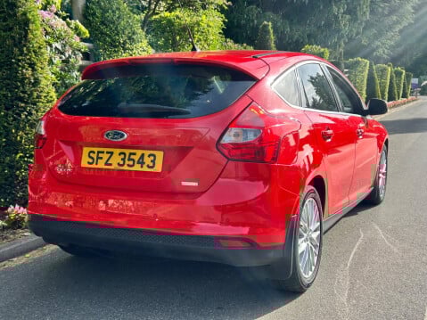 Ford Focus 1.0T EcoBoost Zetec Euro 5 (s/s) 5dr 10