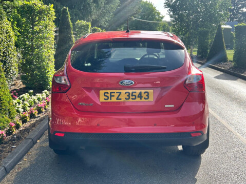 Ford Focus 1.0T EcoBoost Zetec Euro 5 (s/s) 5dr 11