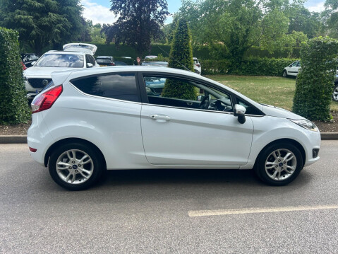 Ford Fiesta 1.0T EcoBoost Zetec Euro 6 (s/s) 3dr 4