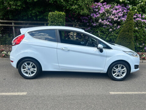 Ford Fiesta 1.0T EcoBoost Zetec Euro 6 (s/s) 3dr 9