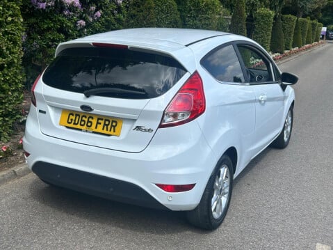 Ford Fiesta 1.0T EcoBoost Zetec Euro 6 (s/s) 3dr 10