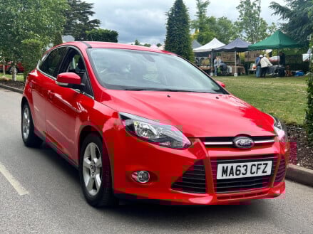 Ford Focus 1.0T EcoBoost Zetec Navigator Euro 5 (s/s) 5dr