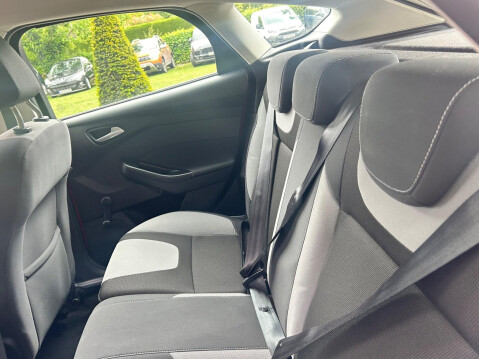 Ford Focus 1.0T EcoBoost Zetec Navigator Euro 5 (s/s) 5dr 16