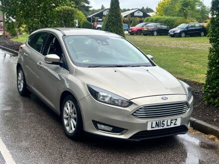 Ford Focus 1.0T EcoBoost Titanium Euro 6 (s/s) 5dr