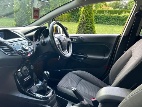 Ford Fiesta 1.0T EcoBoost Titanium Euro 5 (s/s) 5dr 19