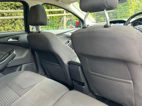 Ford Focus 1.0T EcoBoost Titanium Euro 6 (s/s) 5dr 25