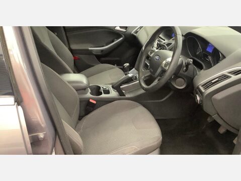 Ford Focus 1.0T EcoBoost Titanium Euro 5 (s/s) 5dr 6