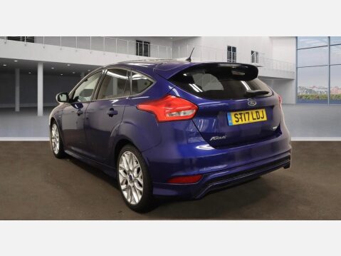Ford Focus 1.0T EcoBoost ST-Line Euro 6 (s/s) 5dr 3