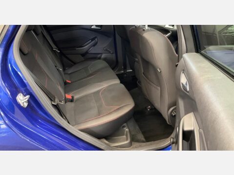 Ford Focus 1.0T EcoBoost ST-Line Euro 6 (s/s) 5dr 5
