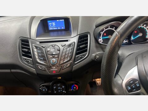 Ford Fiesta 1.0T EcoBoost ST-Line Euro 6 (s/s) 3dr 5
