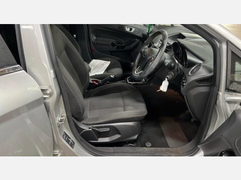 Ford Fiesta 1.0T EcoBoost Titanium Euro 6 (s/s) 5dr 4