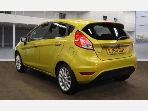 Ford Fiesta 1.0T EcoBoost Titanium X Euro 5 (s/s) 5dr 3