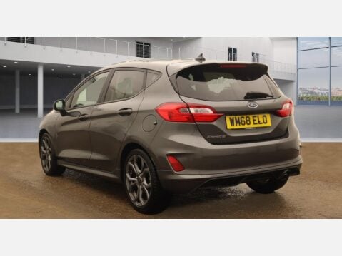 Ford Fiesta ST-LINE 2