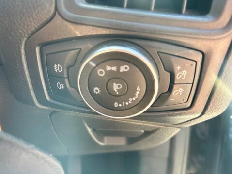 Ford Focus 1.0T EcoBoost Zetec Euro 6 (s/s) 5dr 16