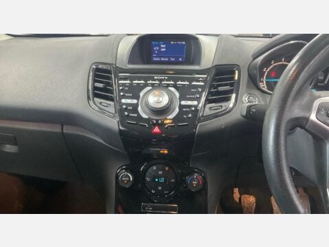 Ford Fiesta 1.0T EcoBoost Titanium Euro 6 (s/s) 5dr 5